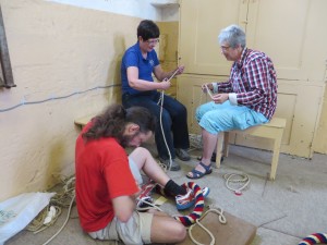 Isabel & Liz preparing to splice
